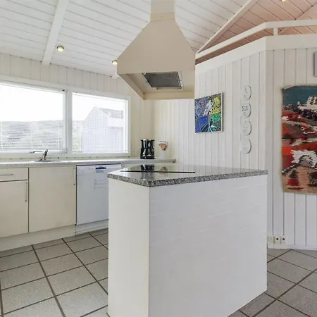 Avni - 200m From The Sea By Interhome Feriehus